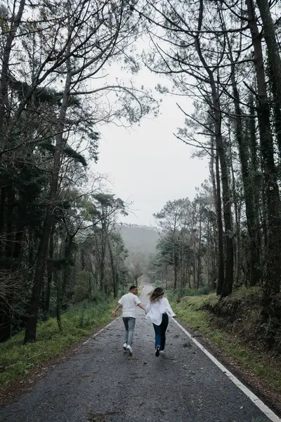Engagement photoshoot in Sintra by Monica Rodrigues