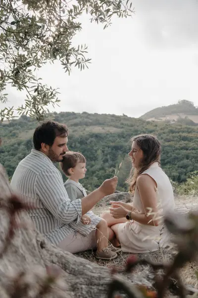 Family photoshoot in Ericeira by Monica R