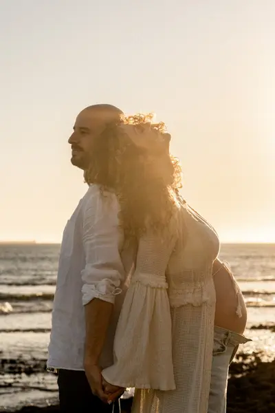 Couples photoshoot in Lisbon by Sophie Bellmann
