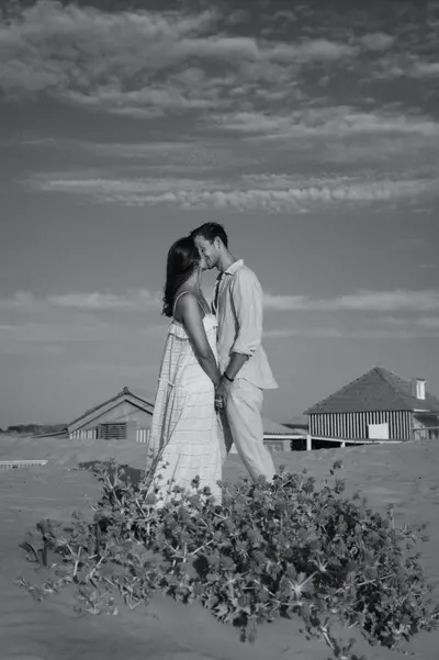 Couples photoshoot in Costa da Caparica by Sophie B