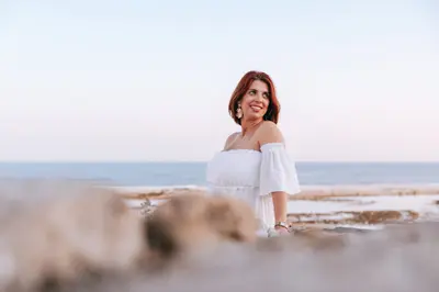 Maternity photoshoot in Tavira by Isa Mestre