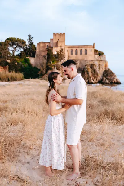 Couples photoshoot in Portimao by Isa Mestre