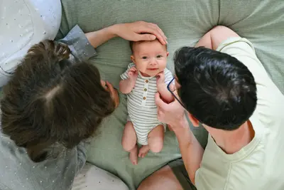 Family photoshoot in Lisbon by Elena Lialina
