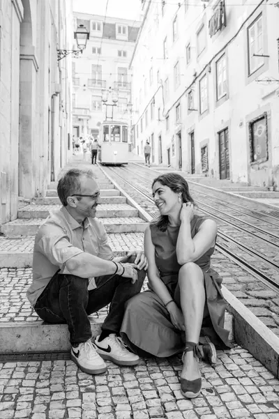 Couples photoshoot in Lisbon by Joana C