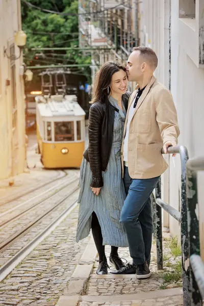 Couples photoshoot in Lisbon by Maya R