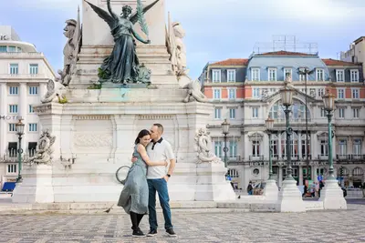 Engagement photoshoot in Lisbon by Maya R