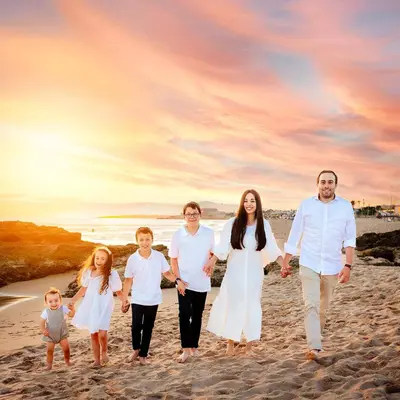 Family photoshoot in Cascais by Maya Rodrigues