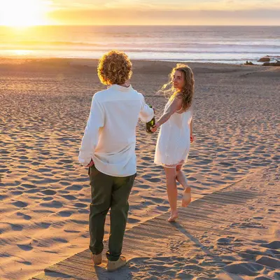Elopement photoshoot in Cascais by Maya Rodrigues