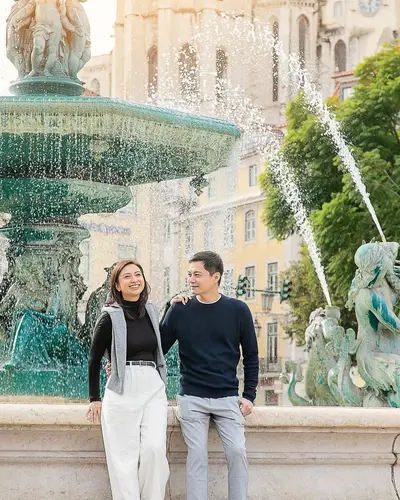 Couples photoshoot in Lisbon by Maya R