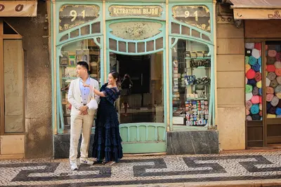 Couples photoshoot in Lisbon by Maya Rodrigues