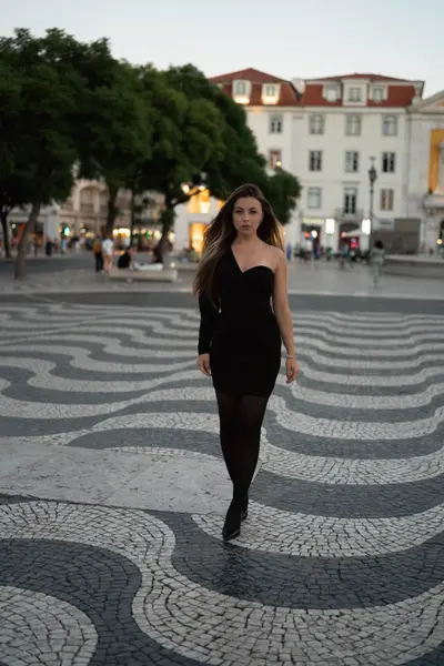 Solo Portrait photoshoot in Lisbon by Iryna R