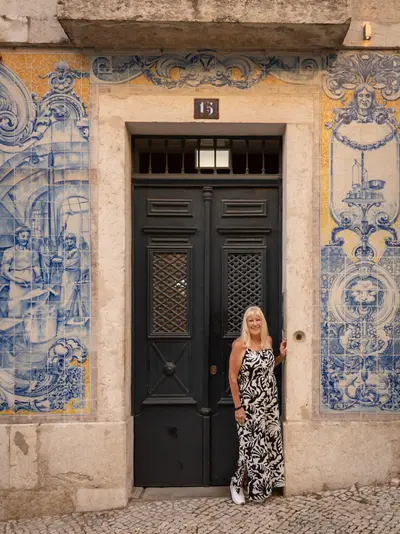 Solo Portrait photoshoot in Lisbon by Iryna R