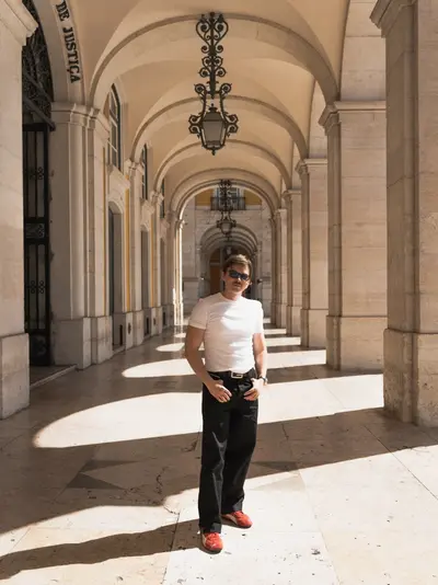 Solo Portrait photoshoot in Lisbon by Iryna R