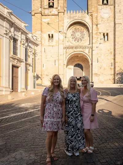 Family photoshoot in Lisbon by Iryna R