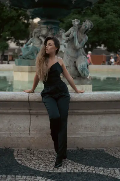 Solo Portrait photoshoot in Lisbon by Iryna R