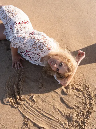 Solo Portrait photoshoot in Cascais by Iryna R
