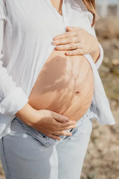Maternity photoshoot by Rui Moreira