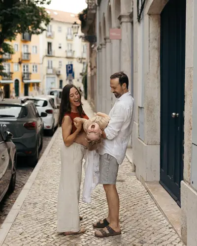 Family photoshoot in Lisbon by Ola M