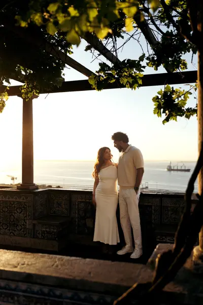 Couples photoshoot in Lisbon by Aleksandra