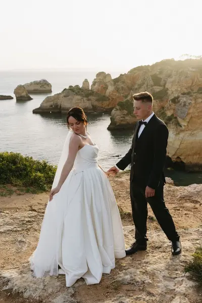 Wedding photoshoot in Portimao by Jonathan R