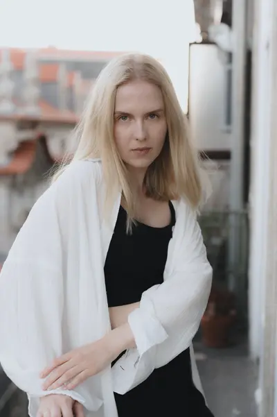 Solo Portrait photoshoot in Porto by Elena K