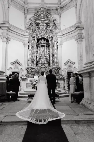 Wedding photoshoot in Douro Valley by Jennifer D