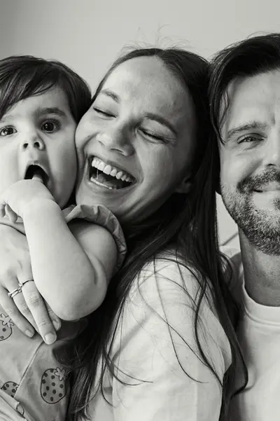 Family photoshoot in Lisbon by Kate Belova