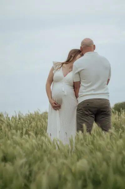 Maternity photoshoot by Anna L