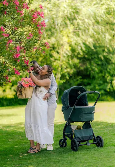 Family photoshoot in Lisbon by Riwaj S